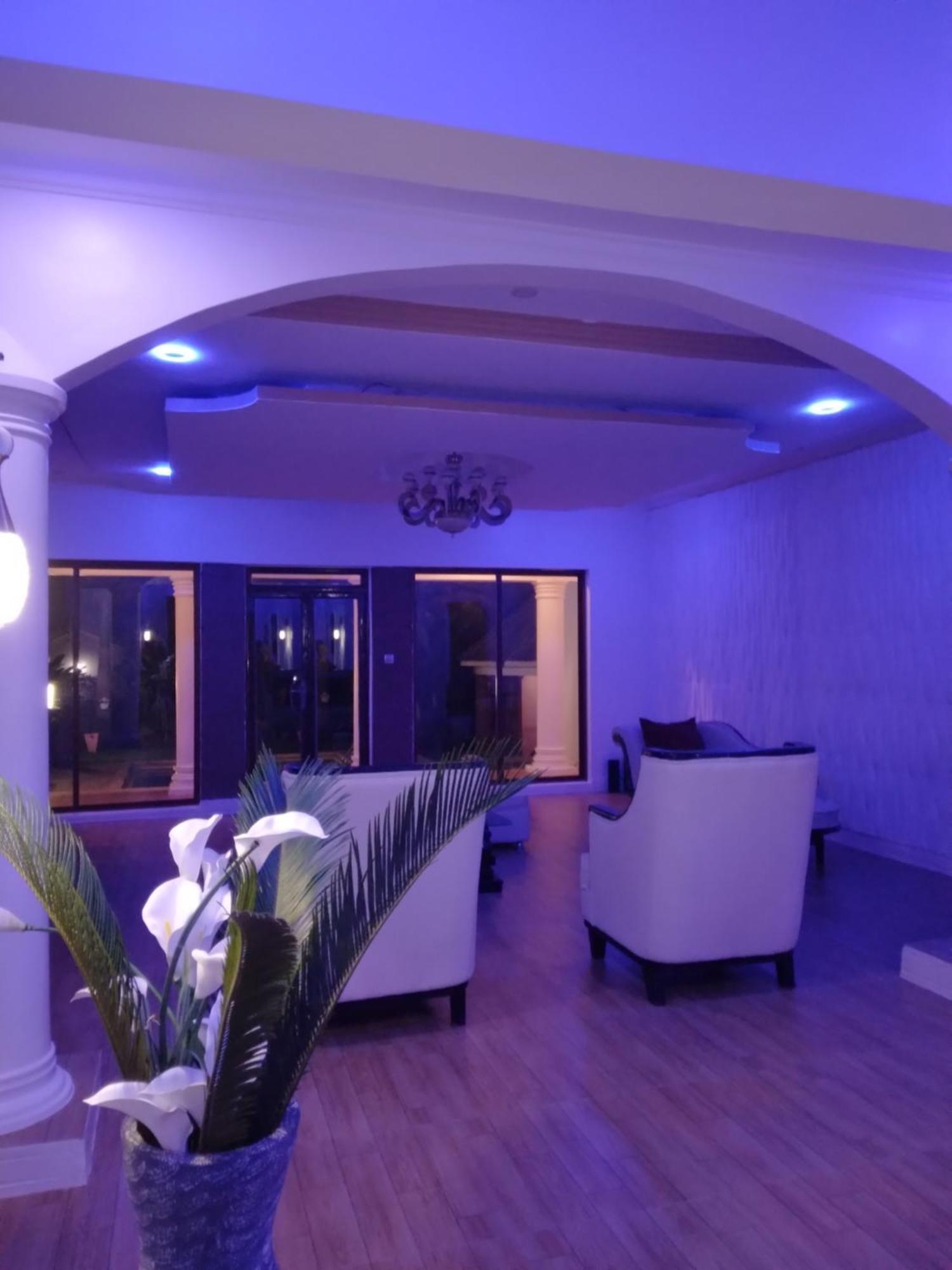 מושי Sprunger Avenue - Tulia Homes מראה חיצוני תמונה