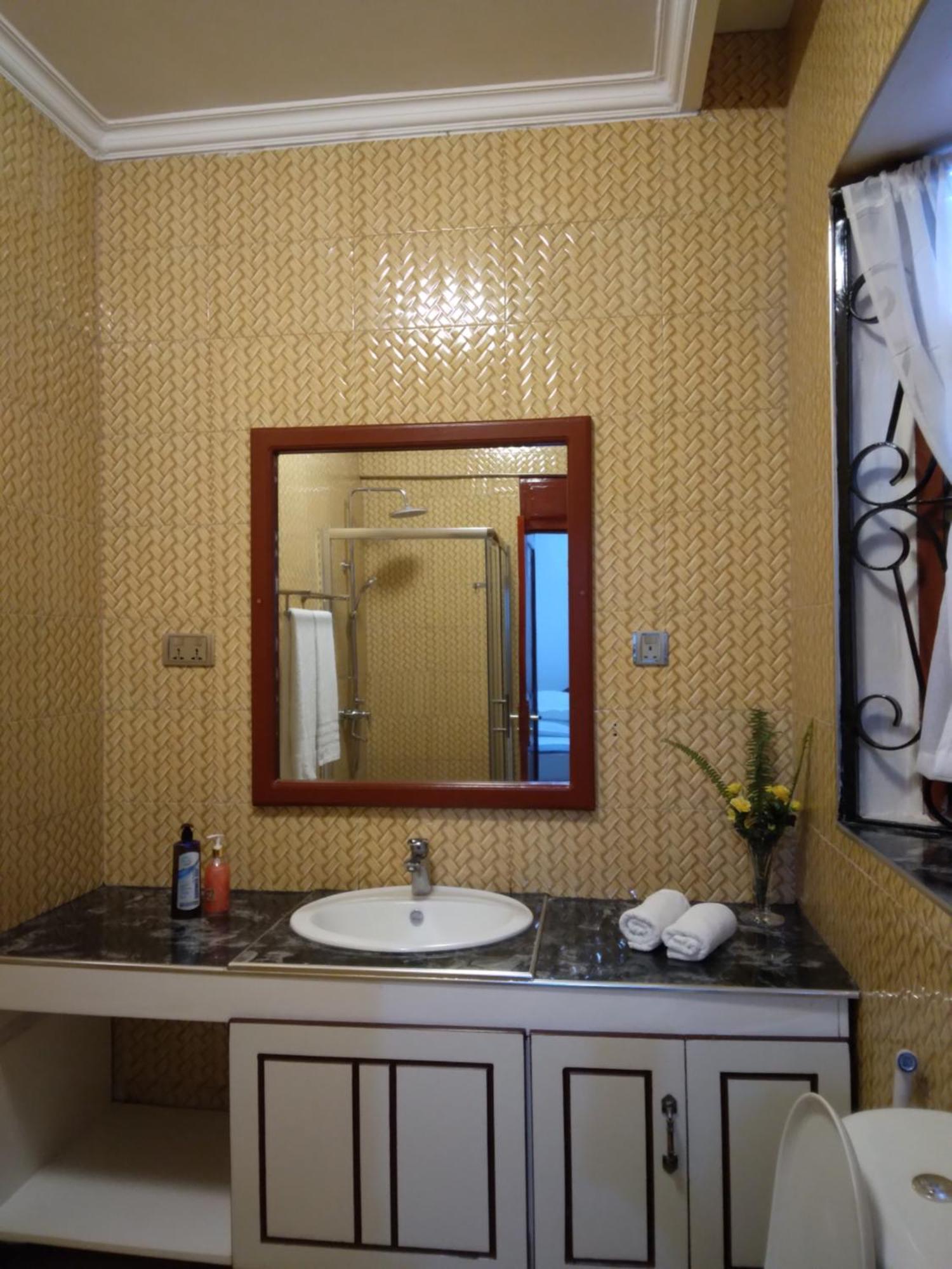 מושי Sprunger Avenue - Tulia Homes מראה חיצוני תמונה