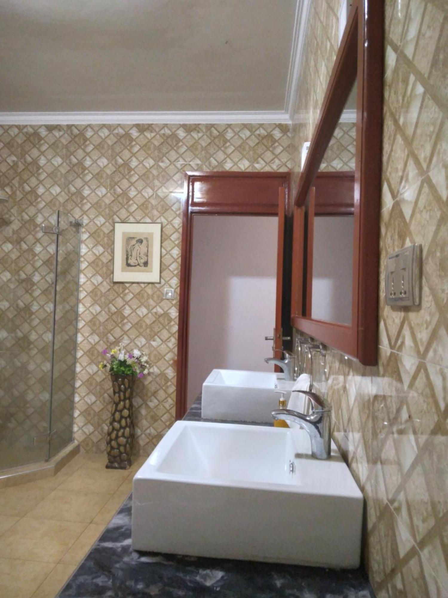 מושי Sprunger Avenue - Tulia Homes מראה חיצוני תמונה