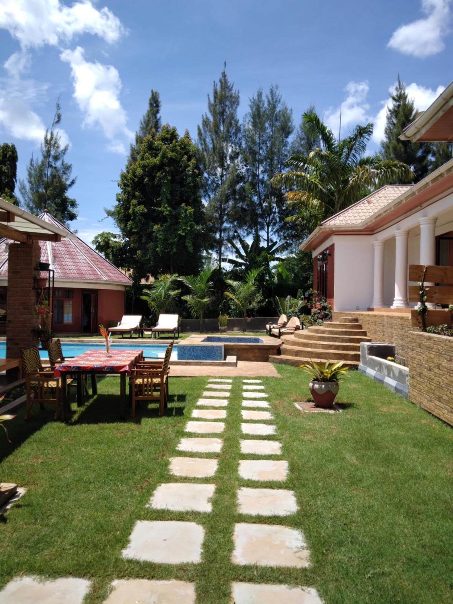 מושי Sprunger Avenue - Tulia Homes מראה חיצוני תמונה