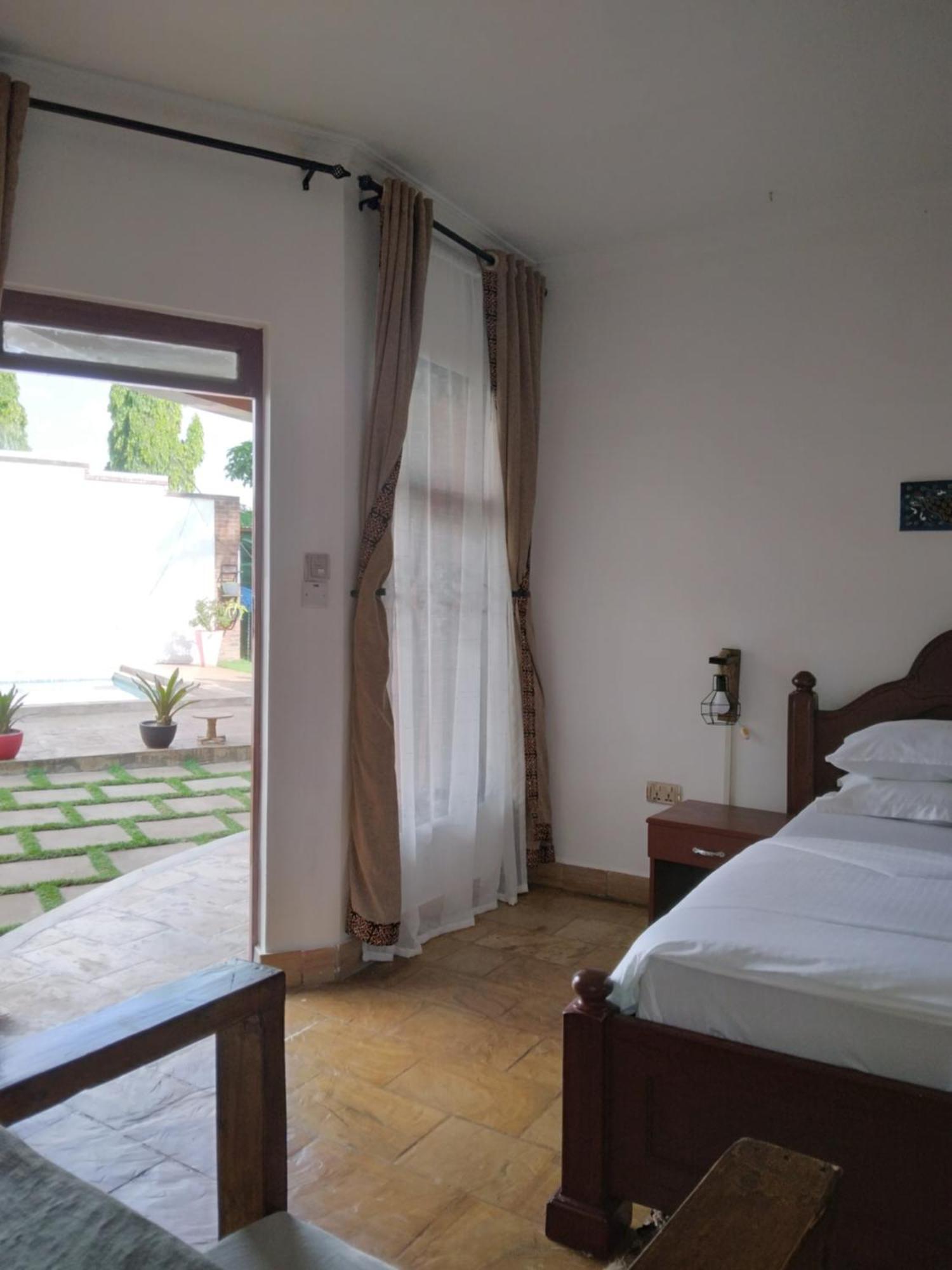 מושי Sprunger Avenue - Tulia Homes מראה חיצוני תמונה