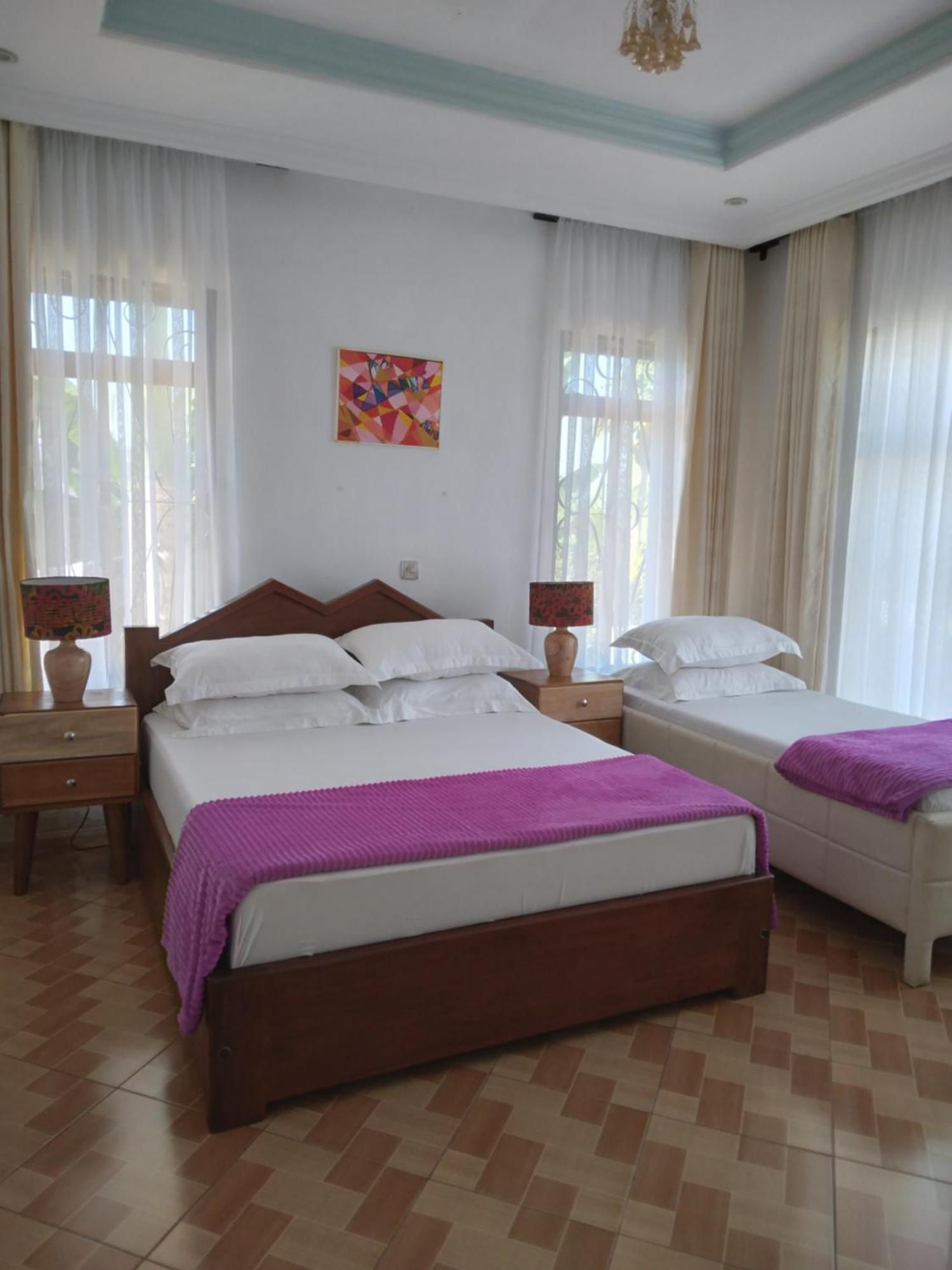 מושי Sprunger Avenue - Tulia Homes מראה חיצוני תמונה
